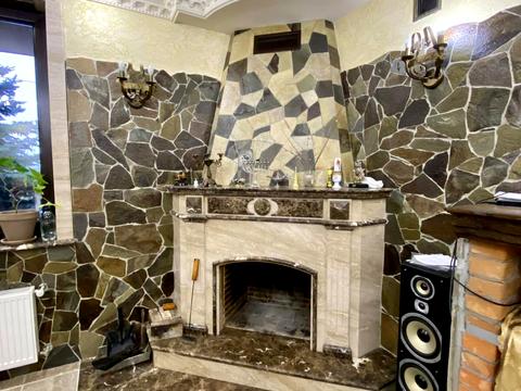 будинок за адресою с. Гнідин, Зарічна