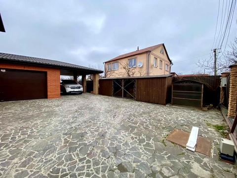 будинок за адресою с. Гнідин, Зарічна