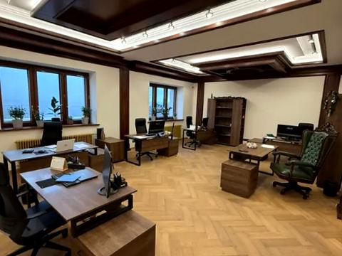 коммерческая по адресу Ломаковская ул. (Мичурина), 43