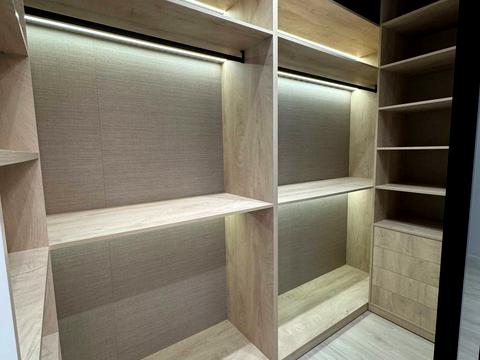 квартира за адресою Андрія Верхогляда вул. (Михайла Драгомирова), 19-А