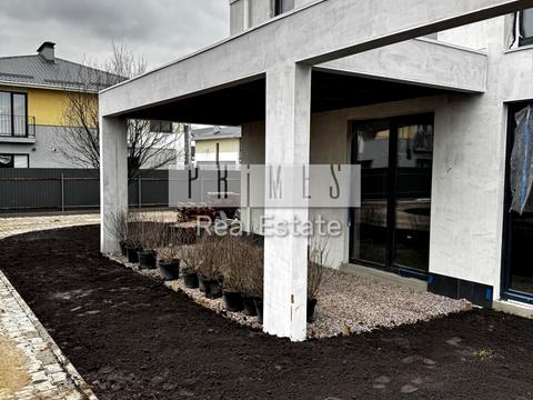 будинок за адресою Світанкова вул.