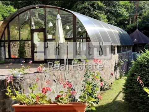 коммерческая по адресу Головна ул., 1