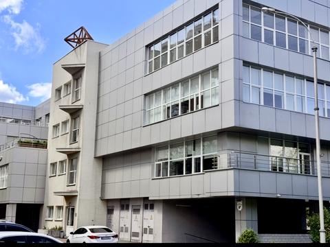 коммерческая по адресу Раисы Окипной ул., 8