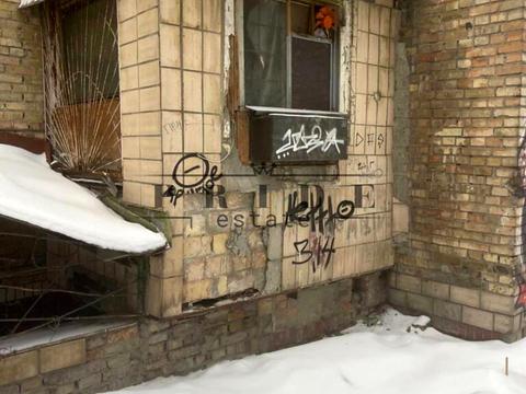 комерційна за адресою Нижньоюрківська вул., 13