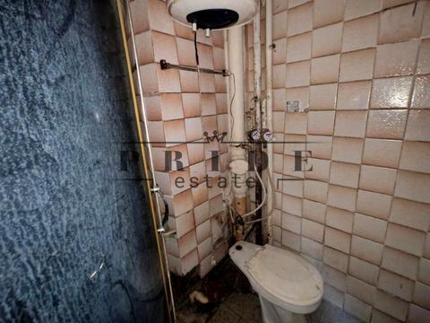 комерційна за адресою Нижньоюрківська вул., 13