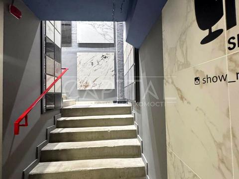 комерційна за адресою Київ, Дніпровська набережна вул., 18-А