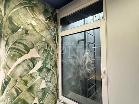 комерційна за адресою Київ, Дніпровська набережна вул., 18-А