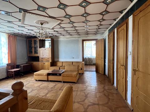 будинок за адресою Грушевського