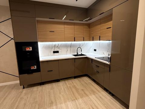 квартира за адресою Бориса Тлехаса вул., (Будинок 3)