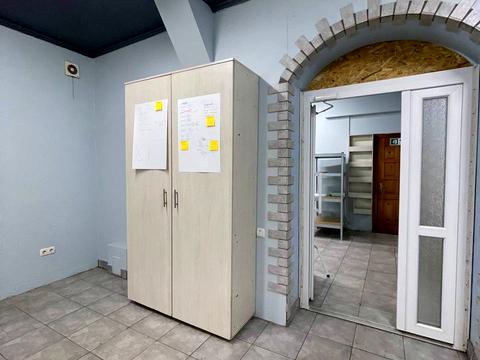 комерційна за адресою Богдана Лепкого вул., 6а