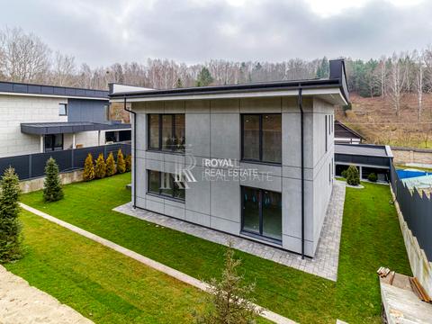 будинок за адресою Ватутіна пров., 13