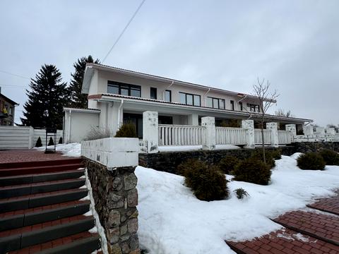 будинок за адресою Українська, 2А