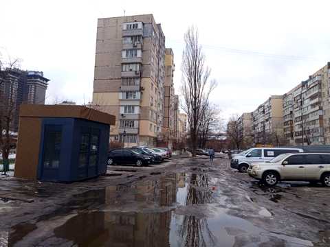 комерційна за адресою Оболонський просп., 28-Б