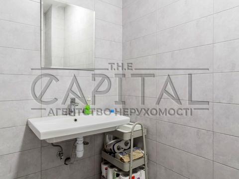 комерційна за адресою Миколи Міхновського бульв. (Дружби народів), 14-16