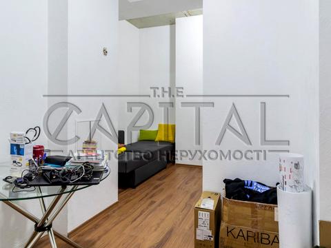 комерційна за адресою Миколи Міхновського бульв. (Дружби народів), 14-16