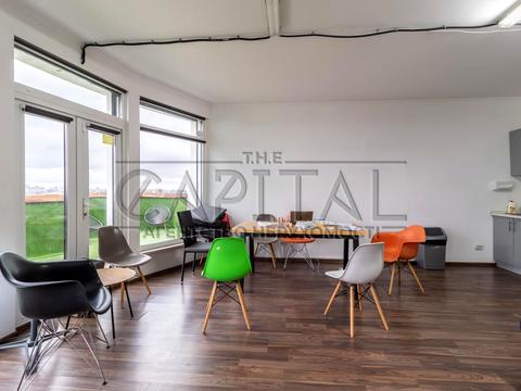 комерційна за адресою Миколи Міхновського бульв. (Дружби народів), 14-16