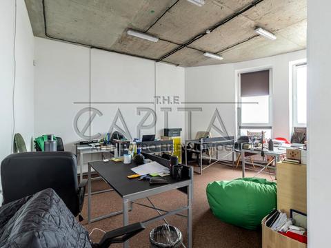 комерційна за адресою Миколи Міхновського бульв. (Дружби народів), 14-16