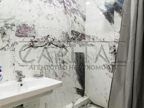 комерційна за адресою Миколи Міхновського бульв. (Дружби народів), 14-16