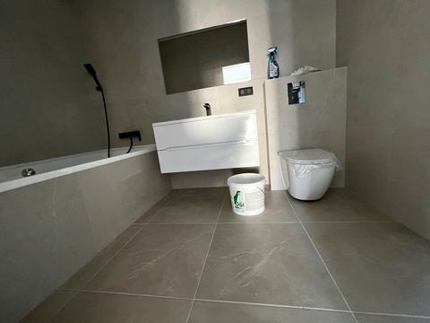 будинок за адресою Інелли Огнєвої