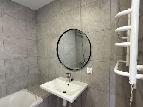 квартира за адресою Олега Мудрака вул. (Генерала Наумова), 1-Б