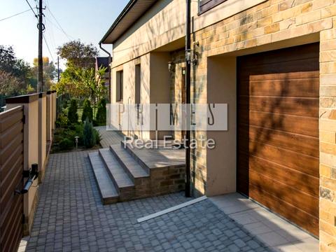 будинок за адресою Озерна, 1