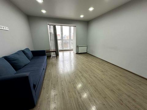 квартира за адресою Гетьмана Івана Мазепи вул. (Топольна), 10