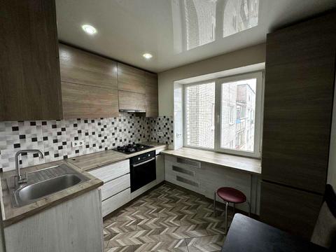 квартира за адресою Гетьмана Івана Мазепи вул. (Топольна), 10