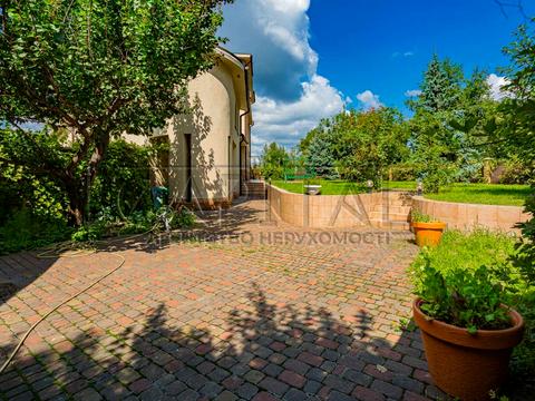 будинок за адресою Богатирська вул.