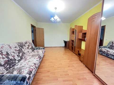 квартира за адресою Лариси Руденко вул., 10-Б