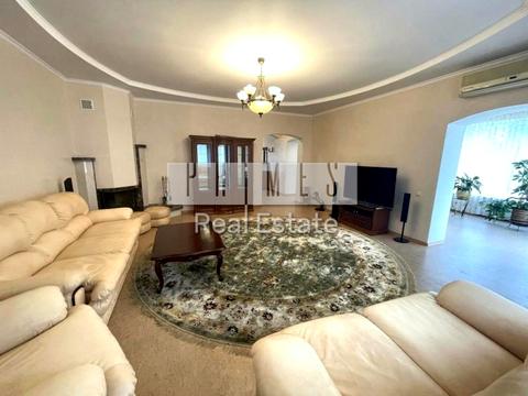 будинок за адресою смт. Козин, Олександрівська вул.