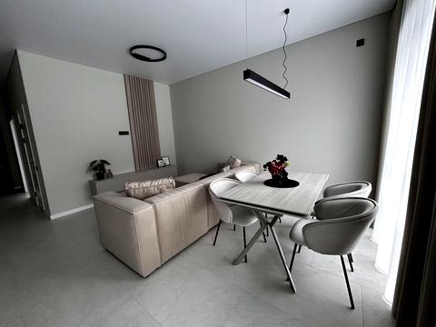 будинок за адресою Зоряна вул.