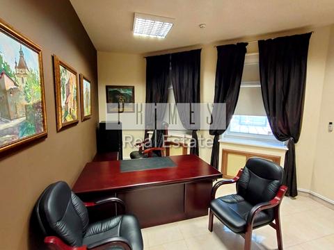 комерційна за адресою Київ, Євгена Коновальця вул. (Щорса), 36-Б