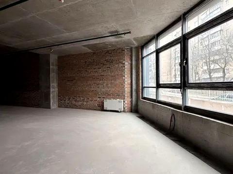 комерційна за адресою Деміївська вул., 33