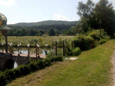 участок по адресу Шашкевича