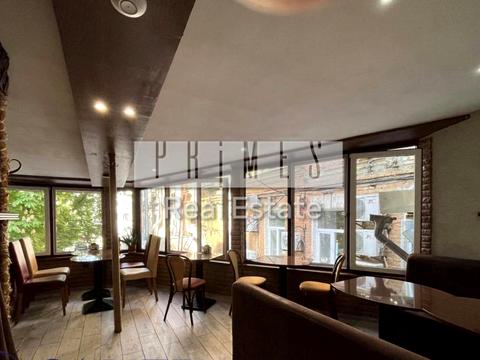 комерційна за адресою Петра Сагайдачного вул., 10