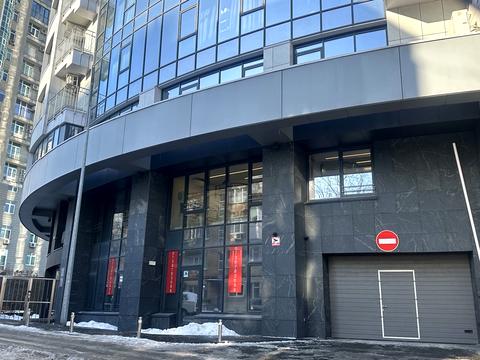 комерційна за адресою Буслівська вул., 12