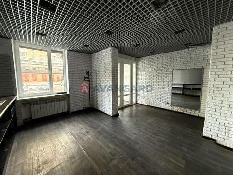 комерційна за адресою Микільсько-Слобідська вул., 2-Б