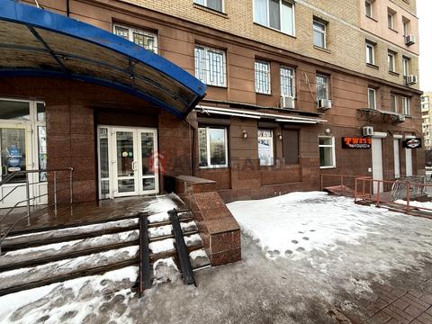 комерційна за адресою Микільсько-Слобідська вул., 2-Б