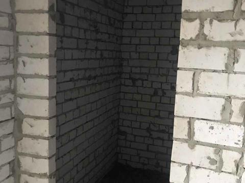 комерційна за адресою Відродження вул., 2