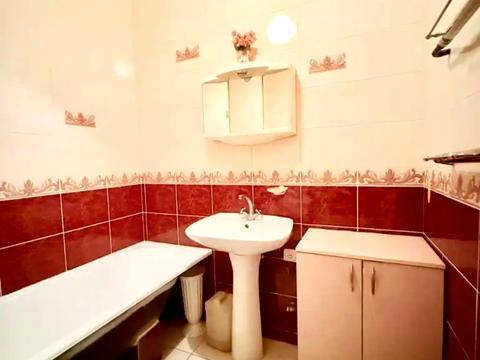 квартира за адресою Короленка вул. (Первозванівська), 37