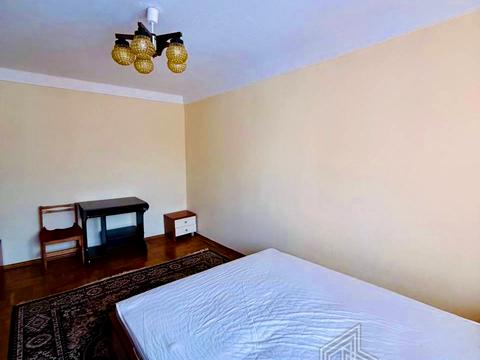 квартира за адресою Дніпровська набережна вул., 9-А