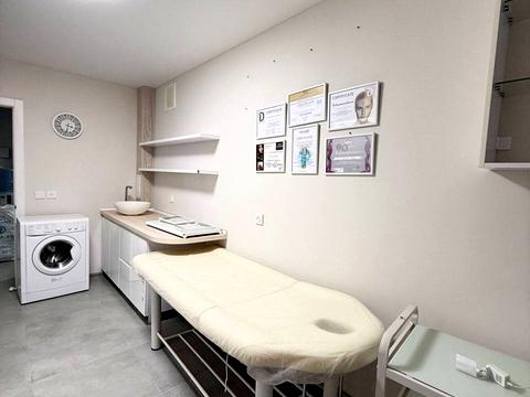 комерційна за адресою Михайла Лушпи просп., 5 к25