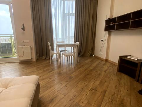 квартира за адресою Перлинна вул., 1