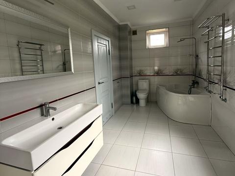 будинок за адресою Нова