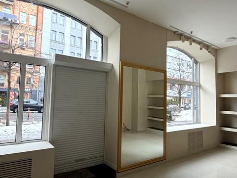 коммерческая по адресу Шота Руставели ул., 21