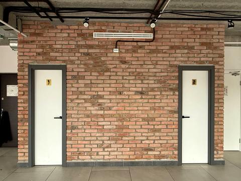 комерційна за адресою Київ, Нижньоюрківська вул., 7