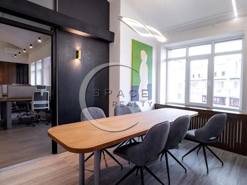 коммерческая по адресу Панаса Мирного ул., 8