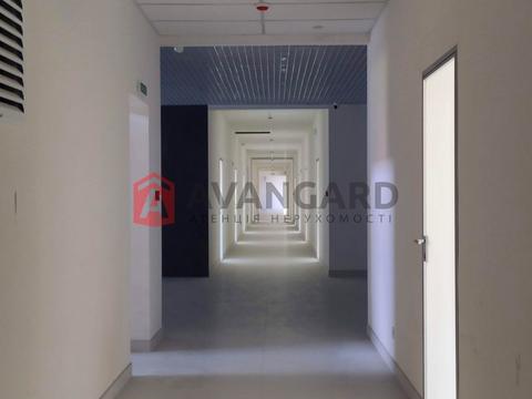 комерційна за адресою проспект Пилипа Орлика, 16