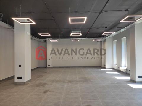 комерційна за адресою проспект Пилипа Орлика, 16