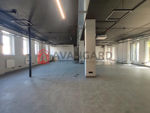 комерційна за адресою проспект Пилипа Орлика, 16